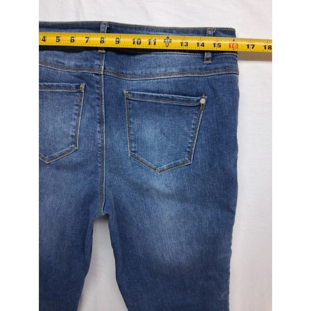 Cato's Womens 10 Cropped Capri Blue Jeans Ruffle Casual Work festival boho - Picture 3 of 8
